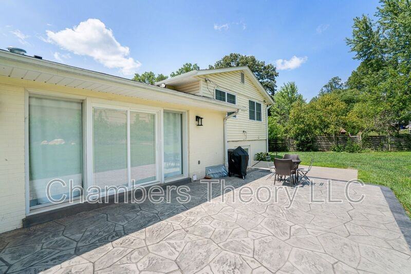 6820 Wheatley Ct - Photo 3 of 50