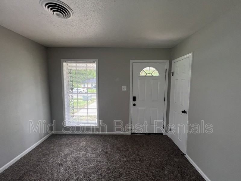 3673 Field Lark Dr - Photo 2 of 10