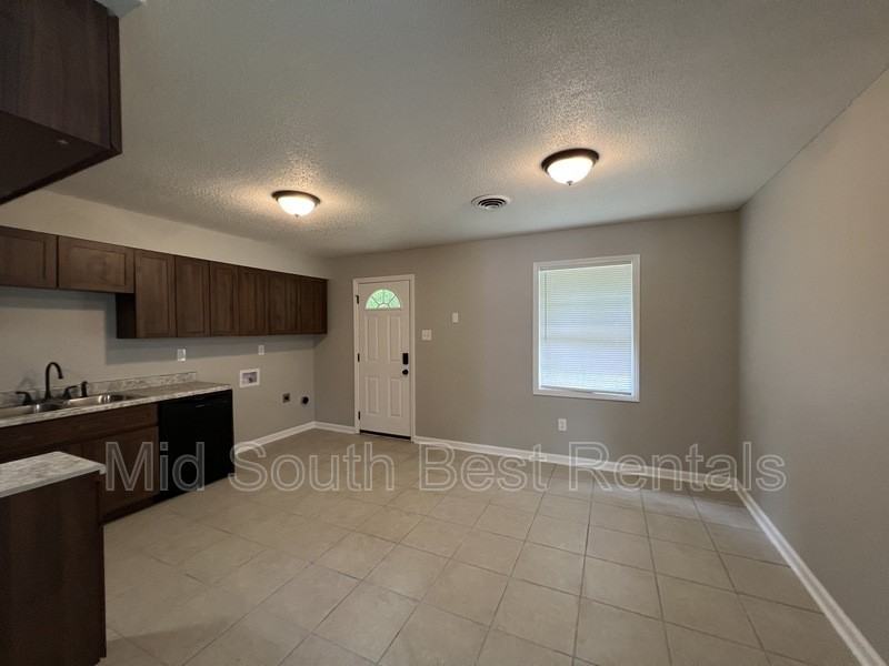 3673 Field Lark Dr - Photo 3 of 10