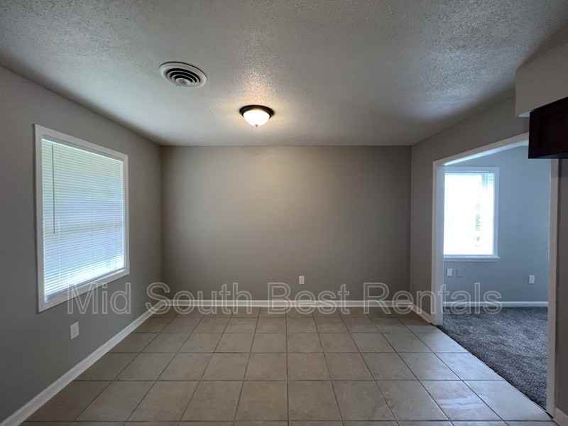 3673 Field Lark Dr - Photo 6 of 10