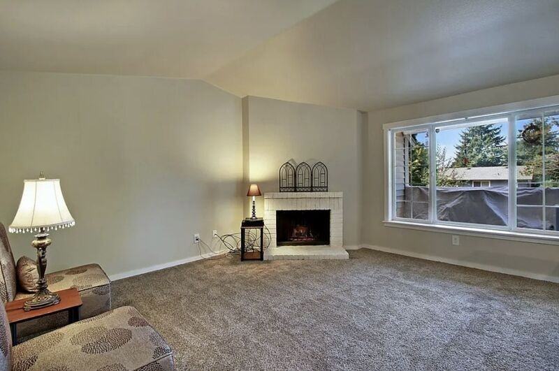 12404 E Gibson Rd - Photo 2 of 10