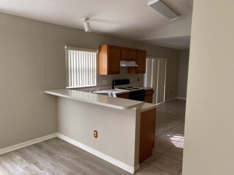 14012 Rensselaer Rd - Photo 6 of 23