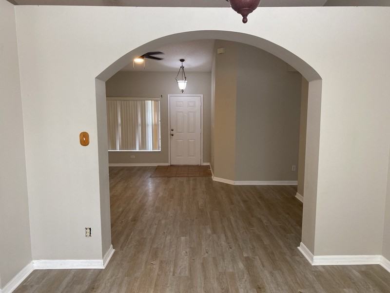 14012 Rensselaer Rd - Photo 7 of 23