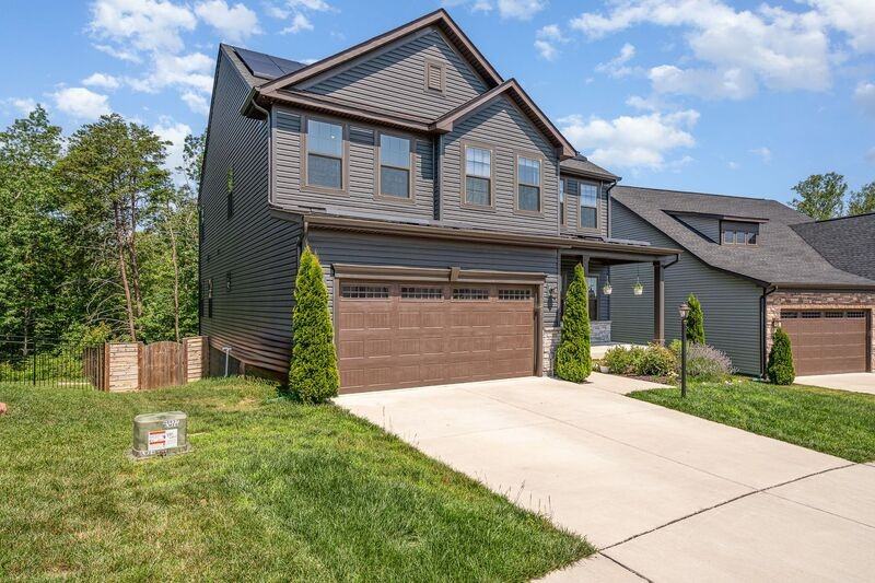 1216 City View Ln - Photo 2 of 35