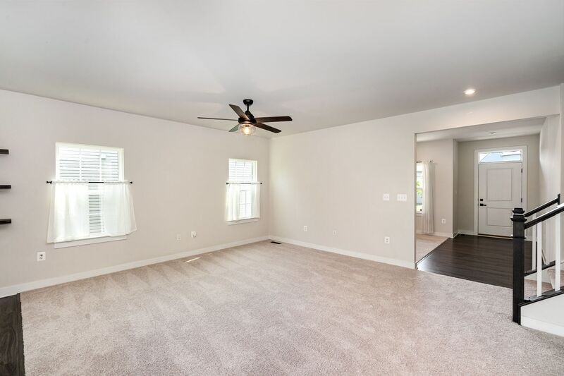 1216 City View Ln - Photo 3 of 35