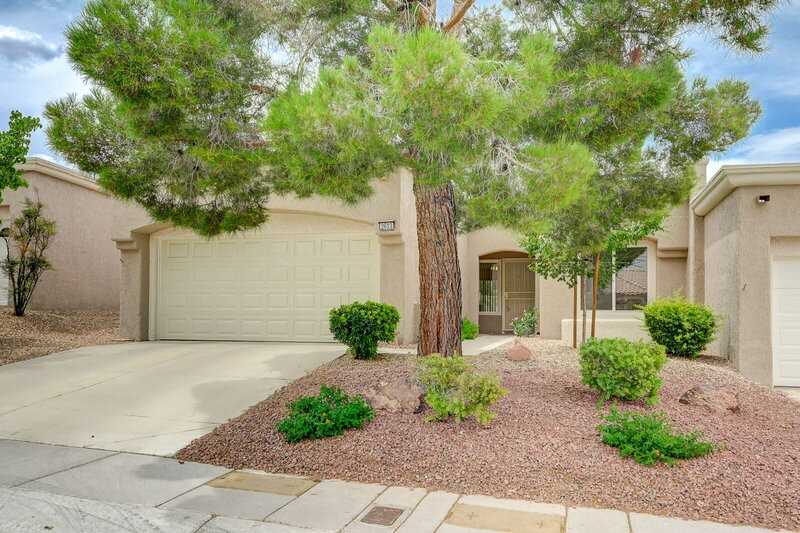 2613 Breakers Creek Dr - Photo 3 of 39