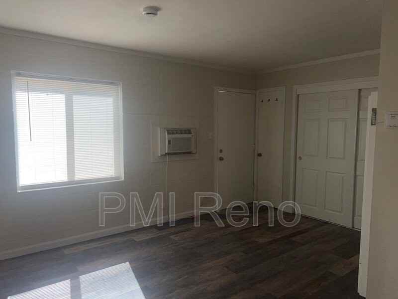 923 W 2nd St #5C - Photo 3 of 5