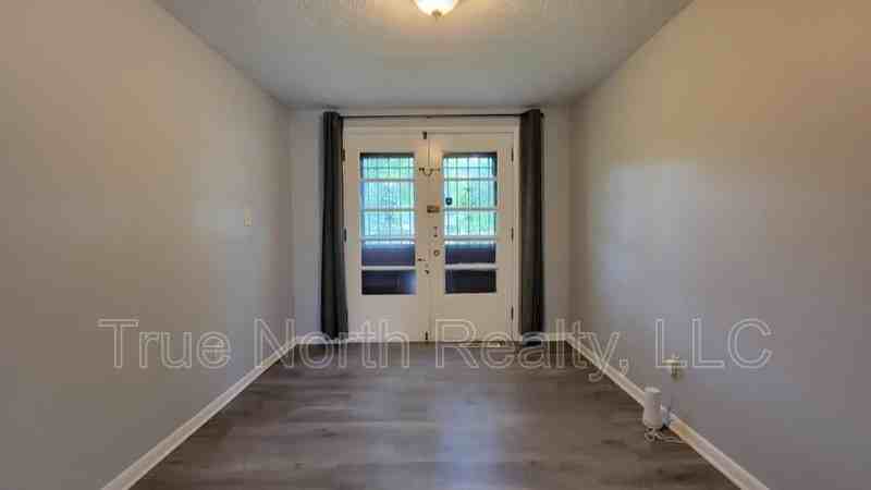 1608 Smith Rd - Photo 6 of 38