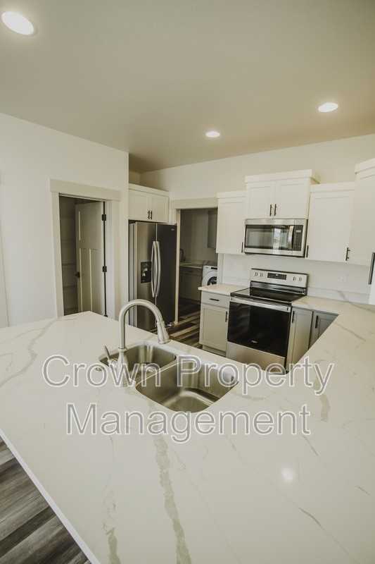 118 Taelor Rd - Photo 3 of 26