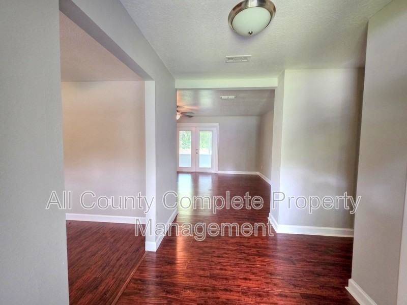 3212 Blair Dr - Photo 3 of 16
