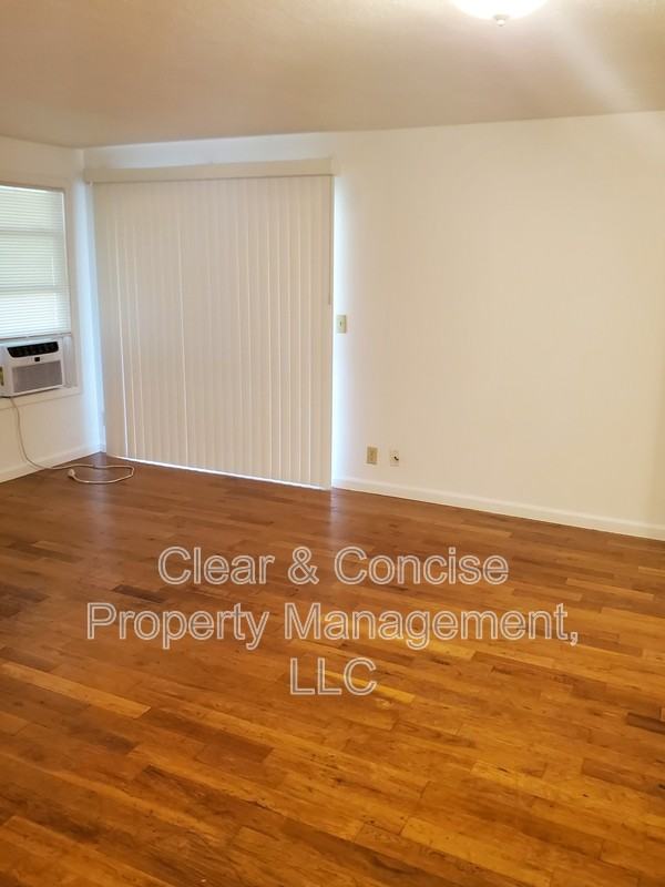484 Pinedale Ave - Photo 3 of 7
