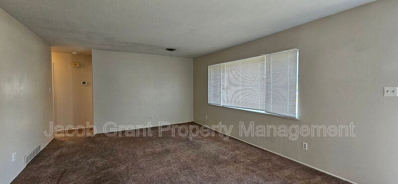 298 W 17th St #288 - Photo 3 of 7