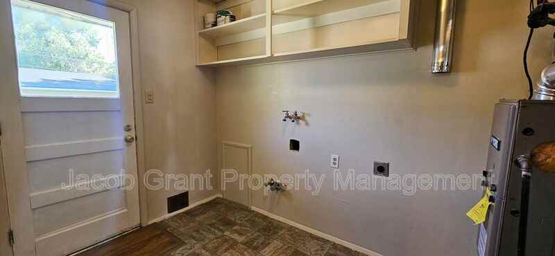 298 W 17th St #288 - Photo 6 of 7