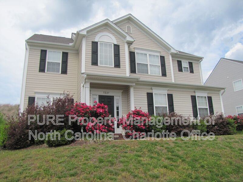 7227 Tanners Creek Dr - Photo 3 of 38