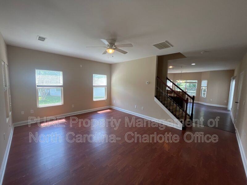 4410 Red Hook Road - Photo 6 of 26