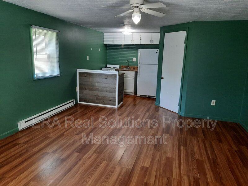 120 E Pleasant St #B - Photo 2 of 6