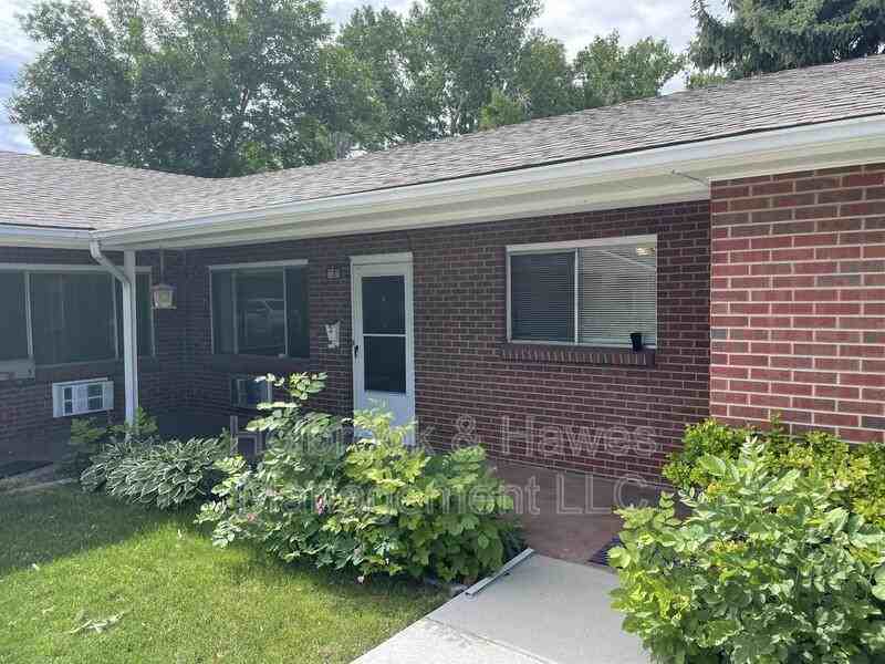 1004 Morgan St - Photo 2 of 17