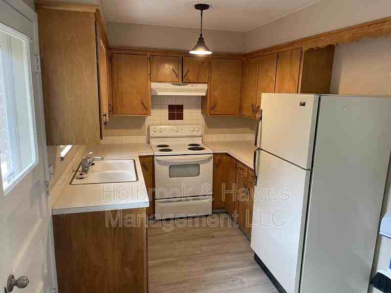 1004 Morgan St - Photo 6 of 17