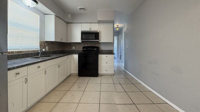 3655 29th Ave S - Photo 5 of 29