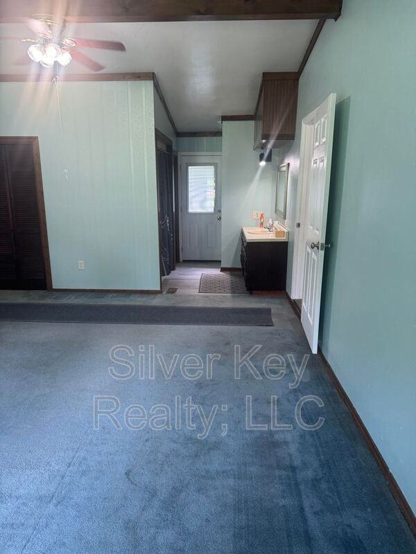 235 Rose Dr - Photo 7 of 18