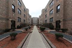 3720 N Pine Grove Ave #2E - Photo 1 of 1
