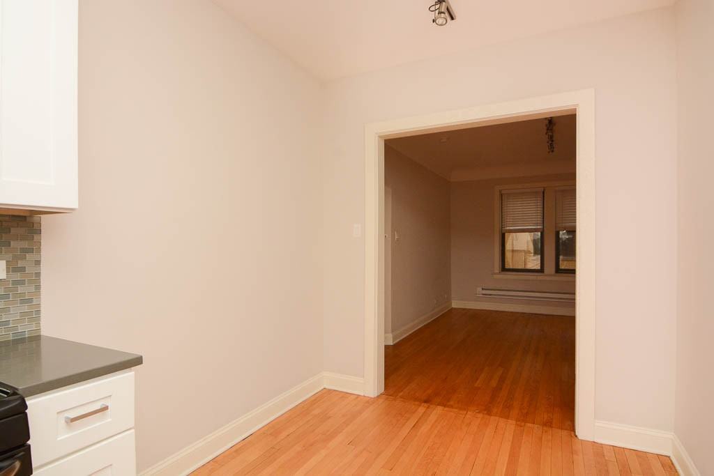 2319 N Rockwell St #2B - Photo 5 of 19