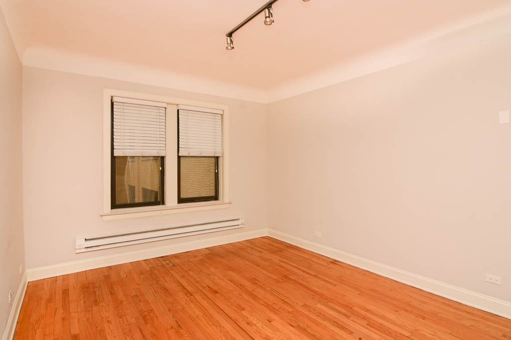 2319 N Rockwell St #2B - Photo 7 of 19