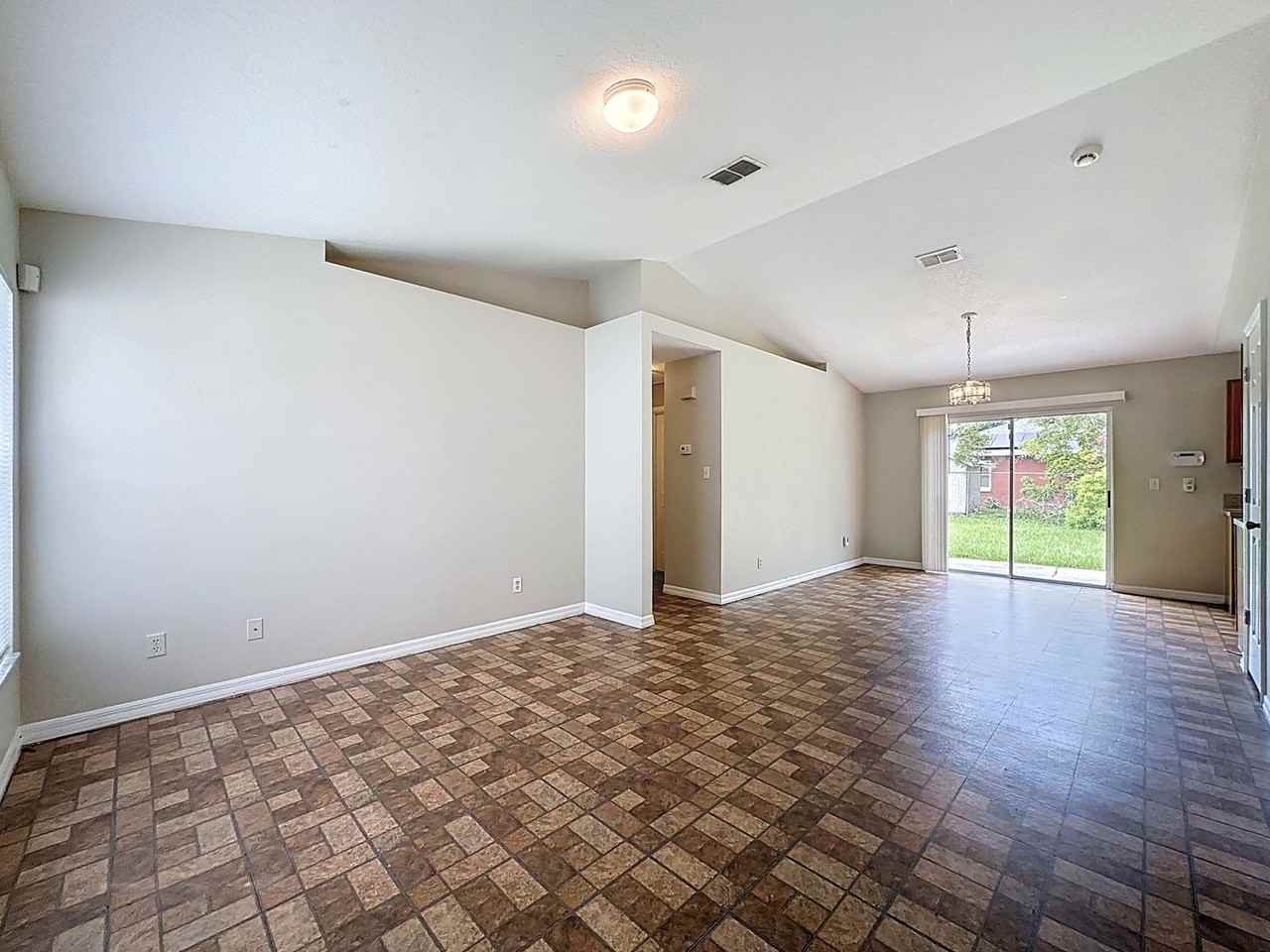 162 Guadalajara Dr - Photo 3 of 25
