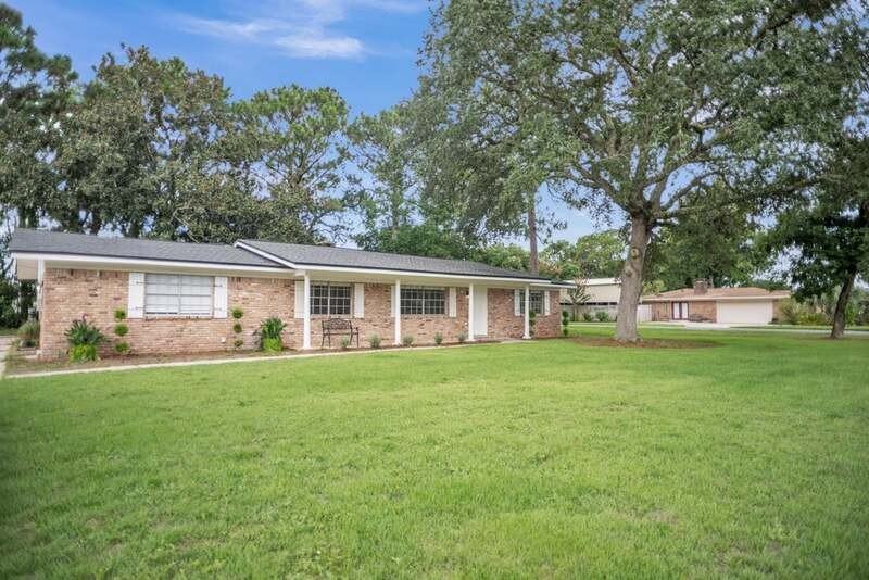 19 Magnolia Ave - Photo 2 of 34