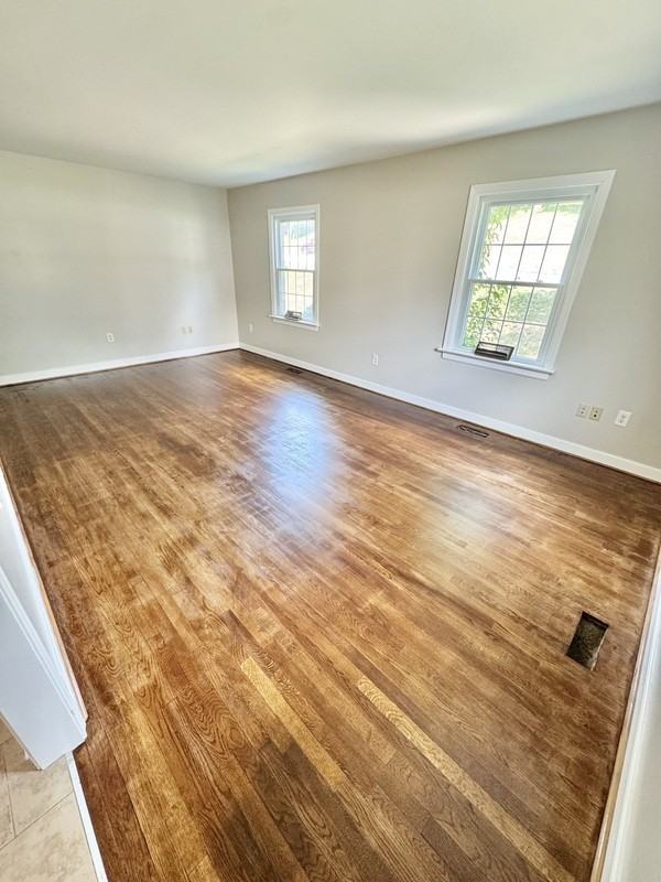 6013 Newington Dr - Photo 2 of 19