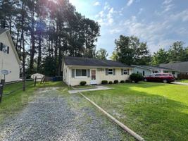 featured image of 3306 Prudence St