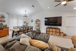 902 W Alsobrook St - Photo 1 of 1