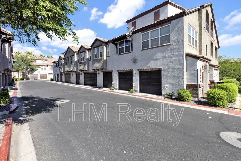 2210 East Huntington Drive - Photo 4 of 23