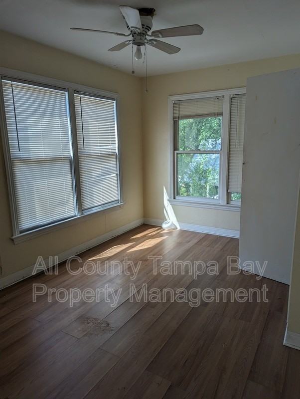 2727 49th St S #4 - Photo 5 of 10
