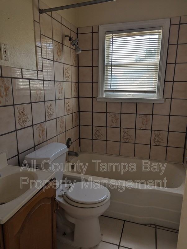 2727 49th St S #4 - Photo 7 of 10