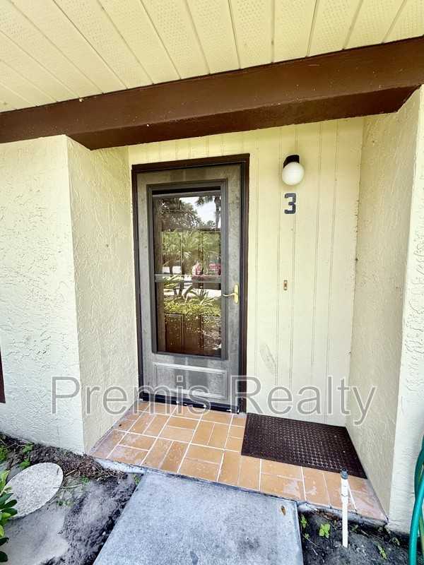 1271 Powderpuff Dr - Photo 3 of 24