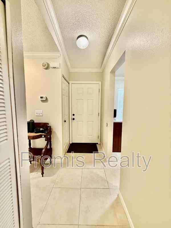1271 Powderpuff Dr - Photo 4 of 24