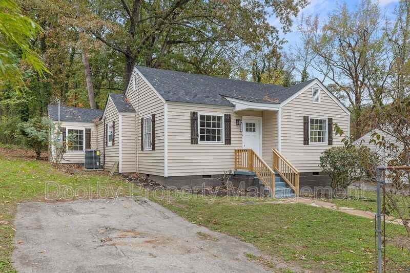 1610 Parkway Dr - Photo 2 of 29