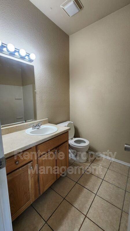 110 Collett Ct - Photo 4 of 14