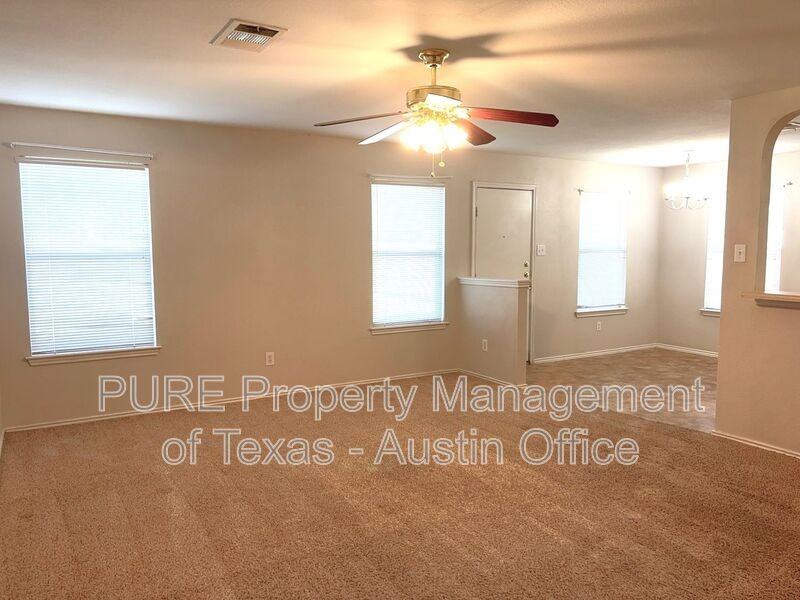 2724 Breezy Point Cv - Photo 2 of 24