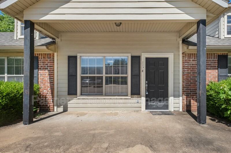 1174 W Hendrix St - Photo 2 of 23