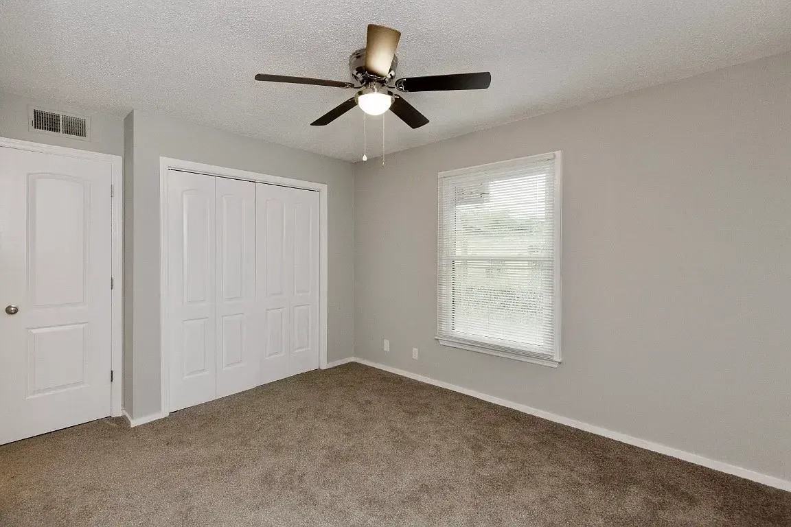 1104 18th Ave S - Photo 6 of 29