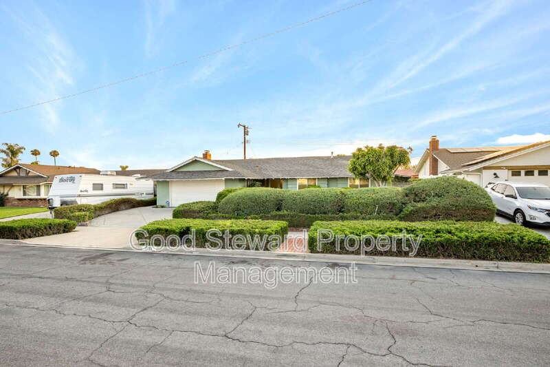 5111 Roxborough Dr - Photo 2 of 35