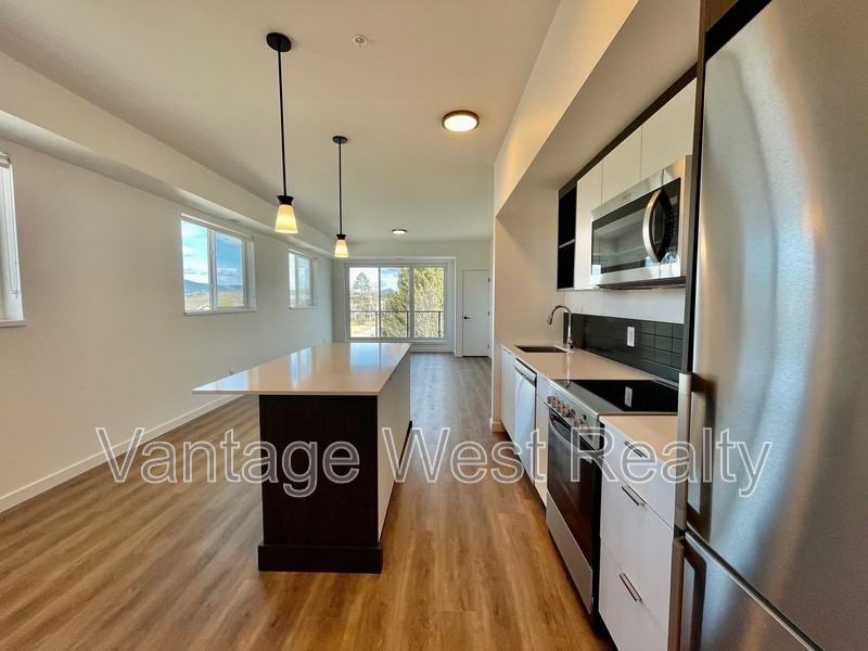 401 Rutland Rd N - Photo 3 of 30