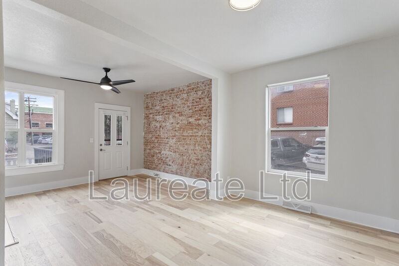 716 E 1st Ave - Photo 5 of 15