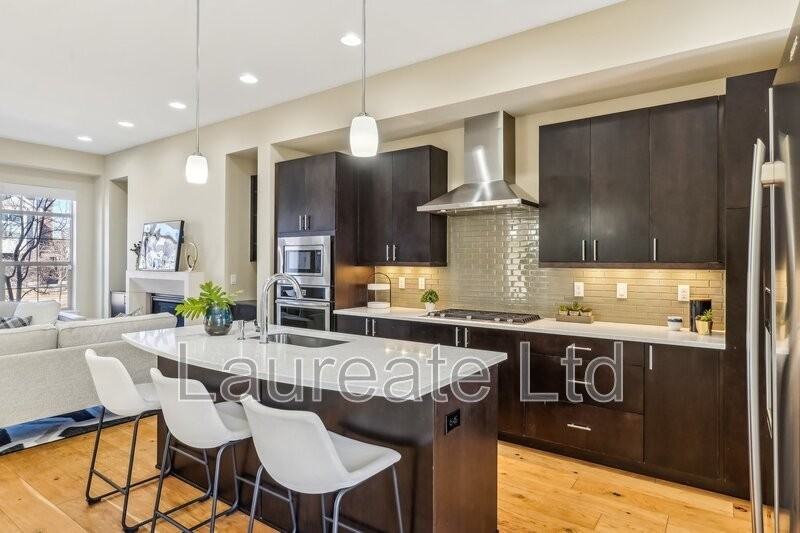 5438 Valentia St - Photo 6 of 34