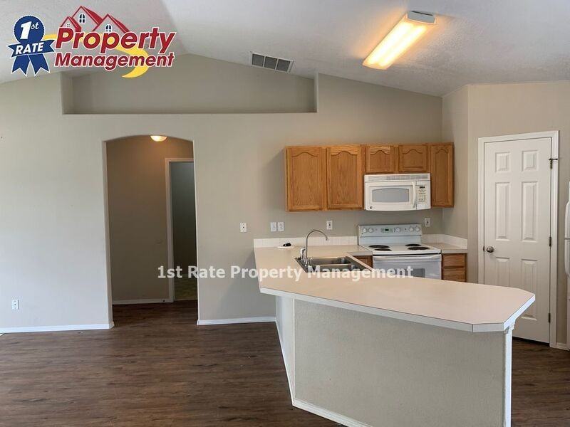 3316 Coachman Ct - Photo 6 of 30