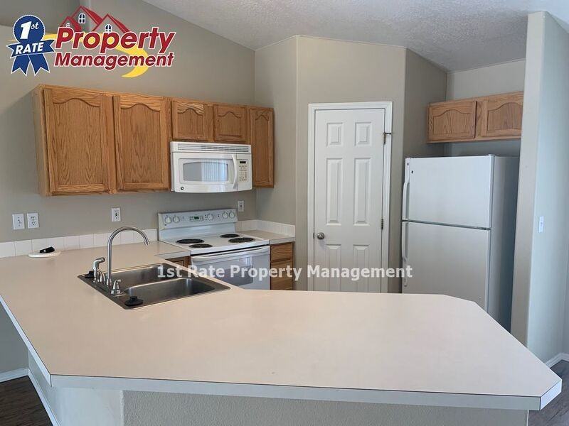 3316 Coachman Ct - Photo 7 of 30