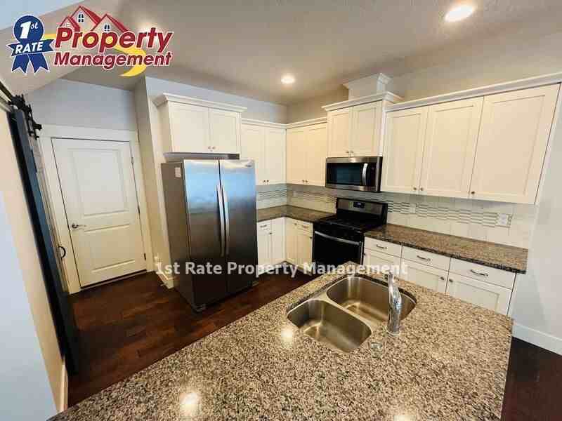 431 S Academy Ln - Photo 5 of 24