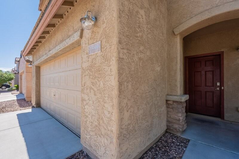 7599 W Springfield Way - Photo 4 of 42